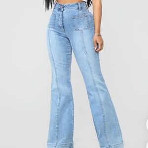 NWT Never Worn New With Tags FASHION NOVA Flare Jeans Medium Blue Wash Flare